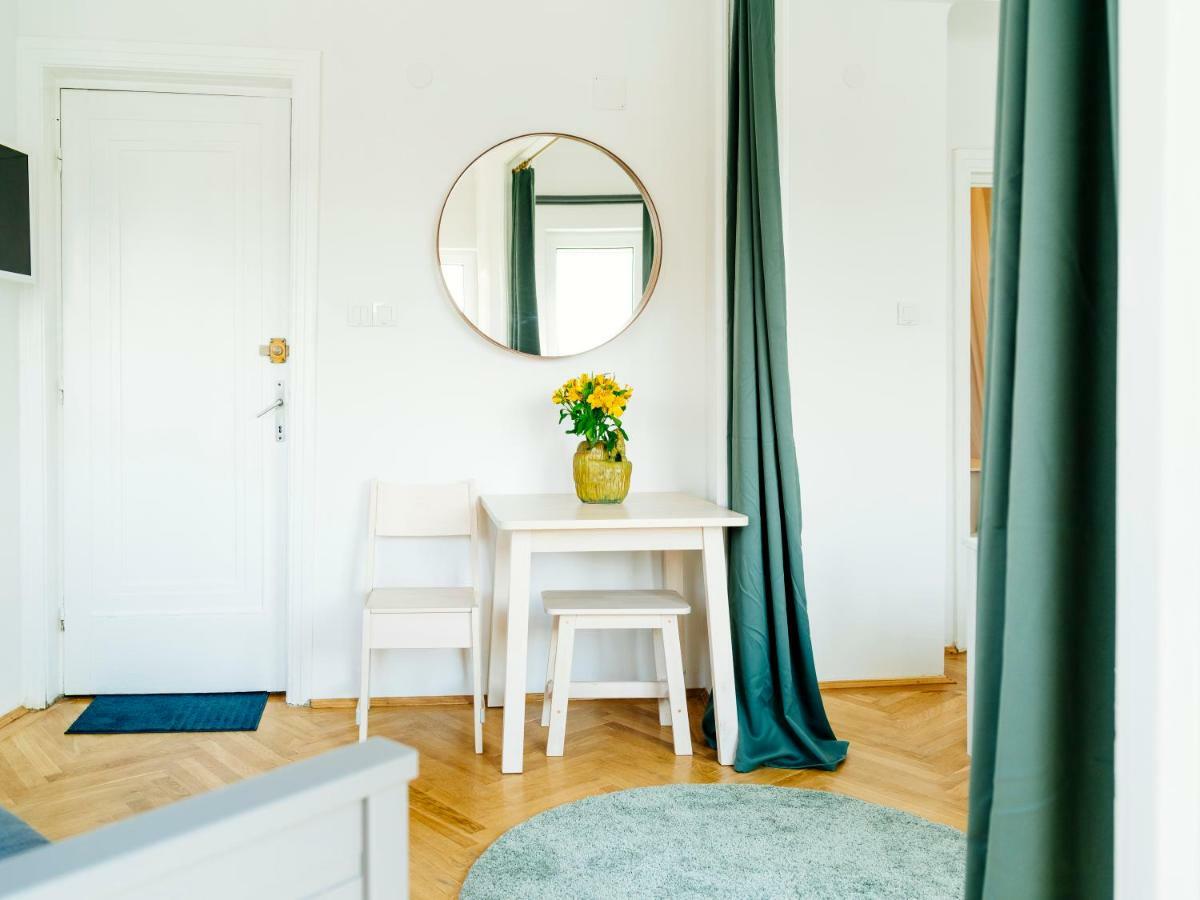 Apartamento Retro In The Middle Of Old Town Bucarest
